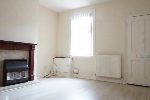 3 bedroom terraced house to rent, 210 King Street, Cottingham, HU16 5QJ