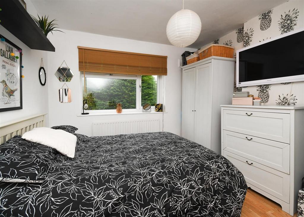 45 Birches Park Road - Bedroom 2.jpg