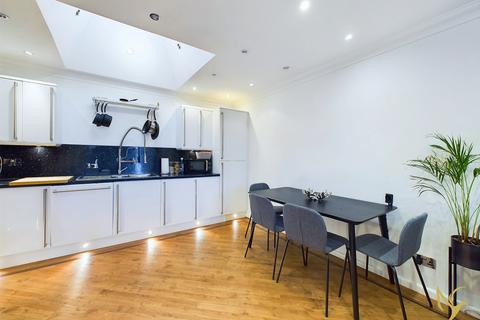 Flat 6, Albemarle Crookbarrow Road, Brockhill Village, Worcester, WR5 2PA