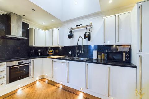 Flat 6, Albemarle Crookbarrow Road, Brockhill Village, Worcester, WR5 2PA