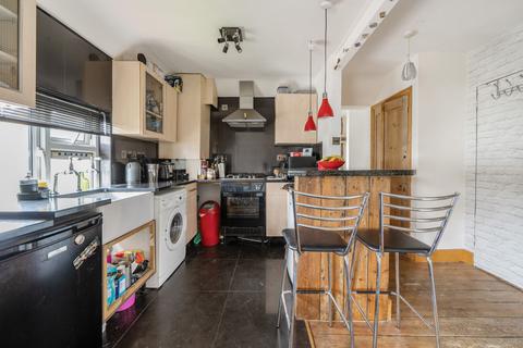 1 bedroom maisonette for sale, Cline Road, Guildford, Surrey, GU1