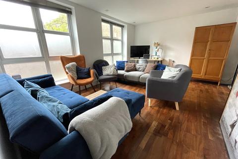 2 bedroom flat to rent, Kay Street, London E2