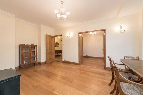 3 bedroom flat to rent, Downing Court, Grenville Street, London