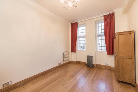 3 bedroom flat to rent, Downing Court, Grenville Street, London