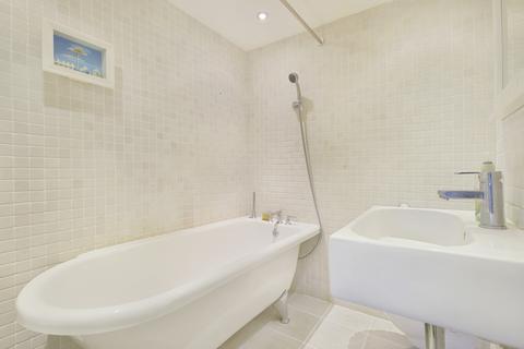 5 bedroom terraced house to rent, Plough Way, London