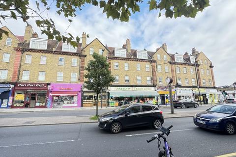 Studio to rent, Cricklewood Broadway, Cricklewood, NW2