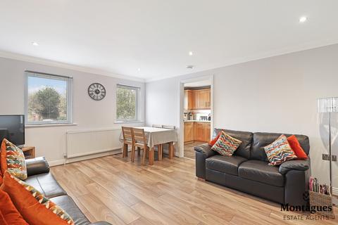 Flat 3, Alexander Court Crows Road, Epping, CM16 5DA