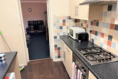 2 bedroom flat to rent, Hazelwood Avenue, Tyne and Wear NE2