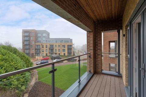 2 bedroom flat to rent, Milton Keynes MK10