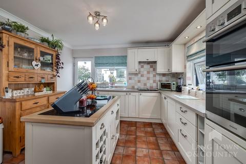 4 bedroom detached bungalow for sale, Waverley Road, Plymouth PL5