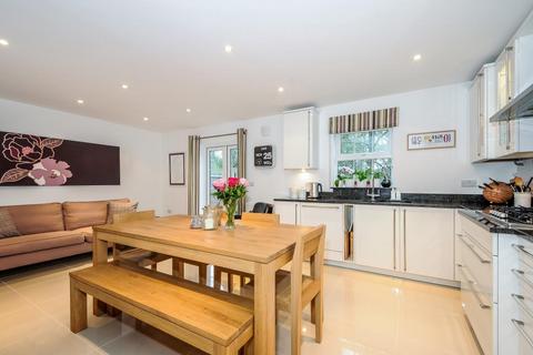 4 bedroom townhouse to rent, Virginia Water,  Surrey,  GU25