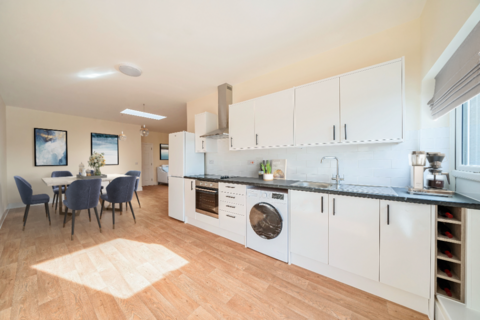 2 bedroom flat for sale, Mayfair Apartments, 131a Stoke Road, Gosport, Hampshire, PO12