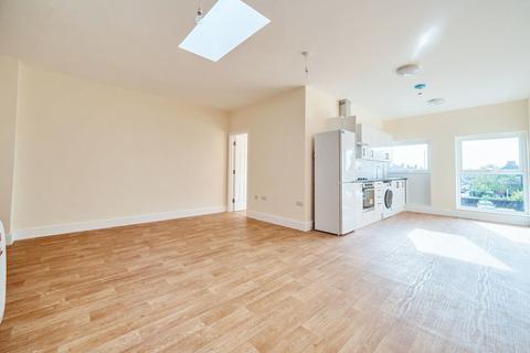 2 bedroom flat for sale, Mayfair Apartments, 131a Stoke Road, Gosport, Hampshire, PO12