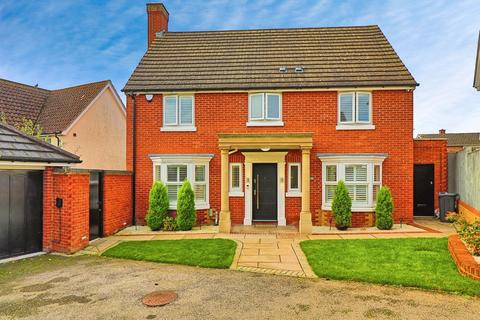 4 bedroom detached house for sale, Church Meadows, Braintree CM7