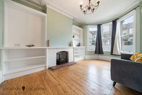 1 bedroom flat for sale, Lascotts Road, London, N22