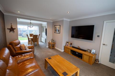 4 bedroom detached house for sale, Barnes Close, Darlington DL3