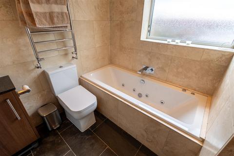 2 Barnes Close, Darlington, DL3 9BP