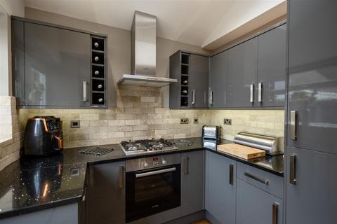 2 Barnes Close, Darlington, DL3 9BP