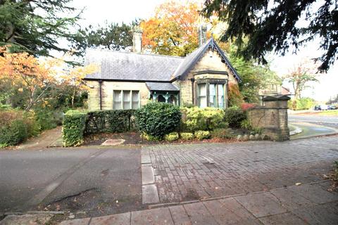 2 bedroom detached house to rent, Button Hill, Sheffield S11