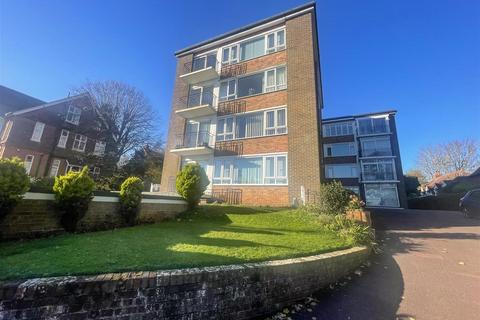 2 bedroom ground floor flat to rent, 40 Carlisle Road, Eastbourne BN20