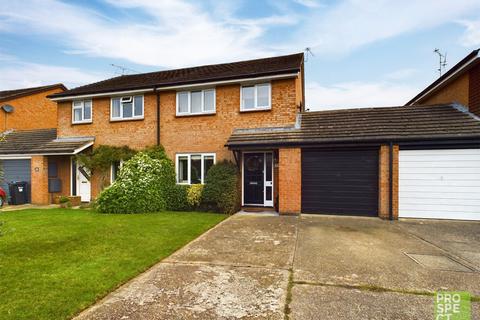 3 bedroom semi-detached house for sale, Ruby Close, Wokingham, Berkshire, RG41