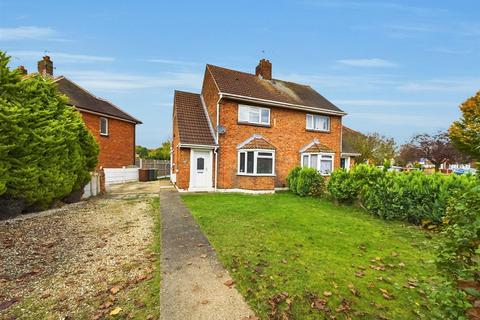 2 bedroom semi-detached house for sale, De Wint Avenue, Lincoln