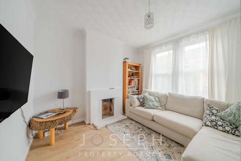 3 bedroom end of terrace house for sale, Gladstone Road, Ipswich, IP3