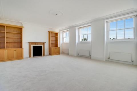 4 bedroom flat to rent, Cambridge Terrace, Regents Park, NW1