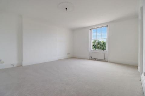 4 bedroom flat to rent, Cambridge Terrace, Regents Park, NW1