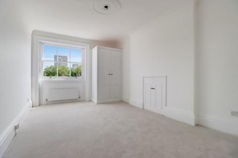 4 bedroom flat to rent, Cambridge Terrace, Regents Park, NW1