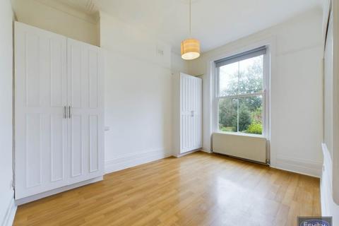 2 bedroom flat to rent, Northbrook Road, London,