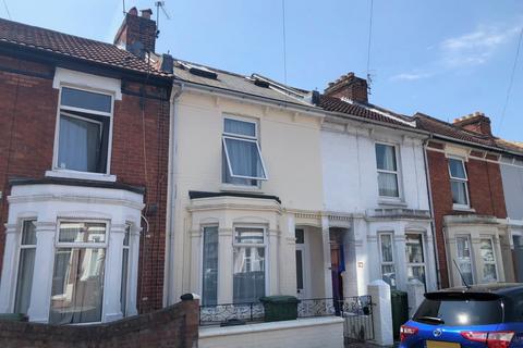 Grayshott Road, Southsea PO4