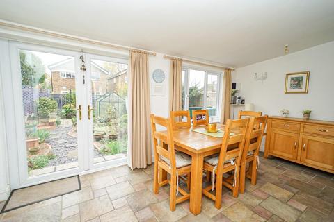 3 bedroom semi-detached house for sale, Carina Drive, Leighton Buzzard