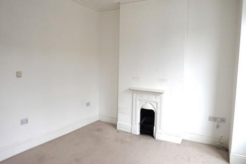 2 bedroom apartment to rent, First Floor Flat, Midmoor Road, London