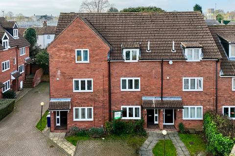 3 bedroom townhouse for sale, Ferrars Court, Huntingdon, PE29