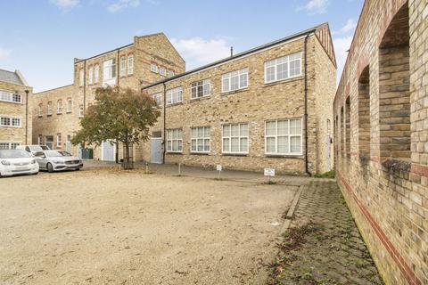 2 bedroom flat to rent, Esparto Way South Darenth DA4