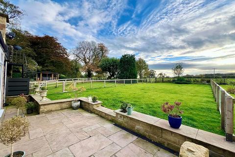 Flat B, The Coach House Sicklinghall Road, Wetherby, LS22 4AF