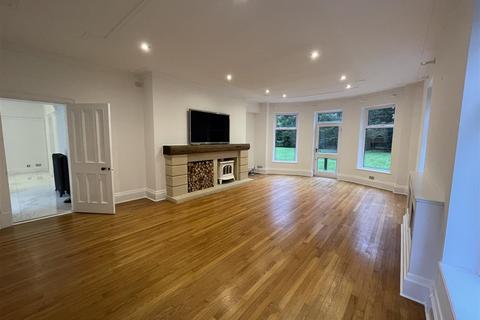 7 bedroom detached house to rent, Weston House, Weston Road, Wilmslow