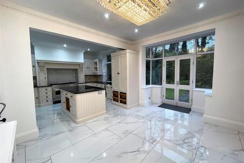 7 bedroom detached house to rent, Weston House, Weston Road, Wilmslow