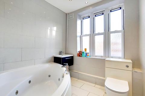 2 bedroom flat to rent, Crewe House, Turin Street, Bethnal Green, E2