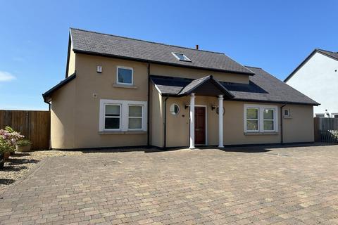 4 bedroom detached bungalow for sale, Deganwy Quay, Deganwy LL31