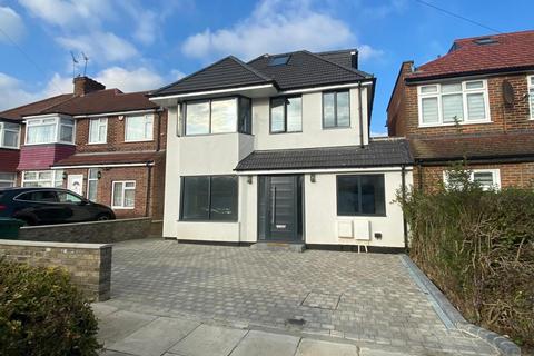 5 bedroom detached house for sale, Bullescroft Road, Edgware