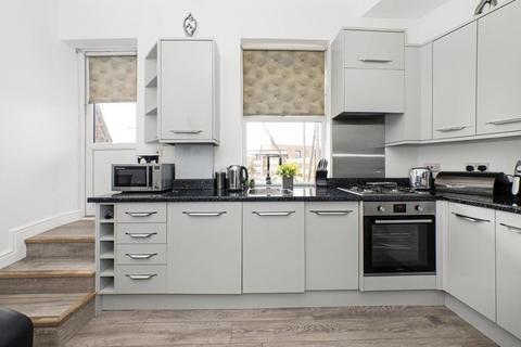 2 bedroom apartment to rent, Sydenham Road, Sydenham, London, SE26