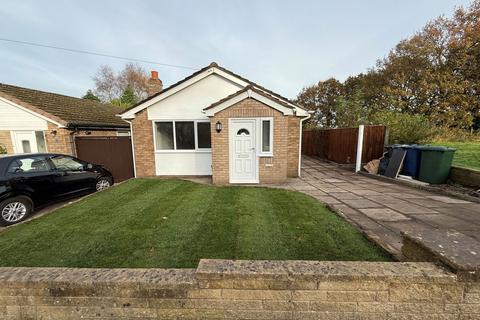 2 bedroom detached bungalow to rent, Nursery Avenue, Ormskirk, L39 2DZ