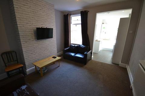 3 bedroom terraced house to rent, Clarendon Street, Leicester