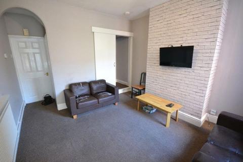 3 bedroom terraced house to rent, Clarendon Street, Leicester