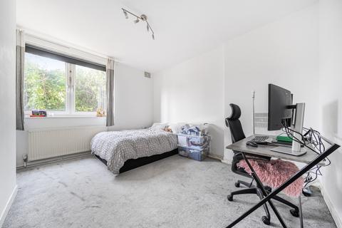 4 bedroom apartment to rent, Hope Street Battersea SW11