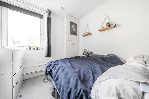 4 bedroom apartment to rent, Hope Street Battersea SW11