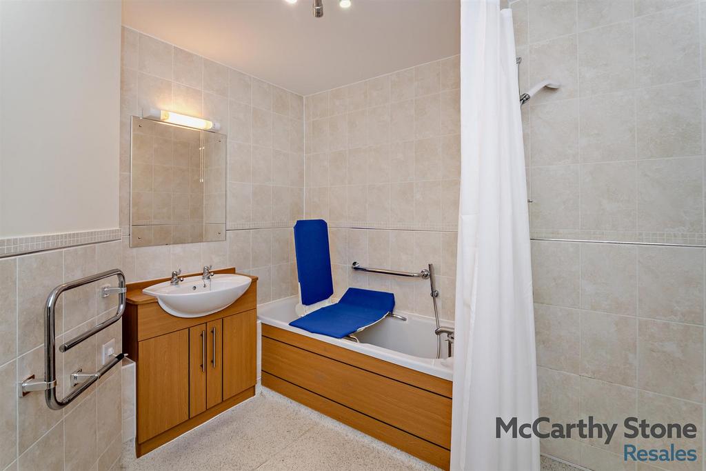 8668958-interior03-800.jpg