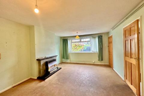 2 bedroom maisonette for sale, Whitehills Crescent, Kingsthorpe, Northampton NN2